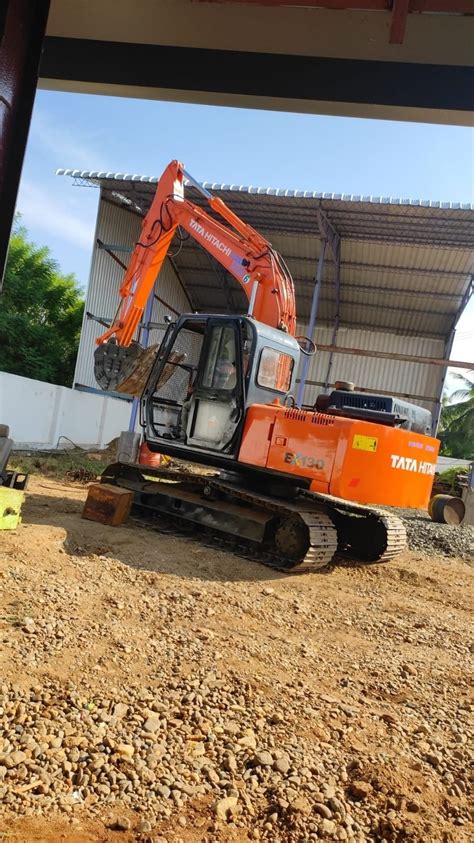 Used Excavator for sale in Tamil Nadu 